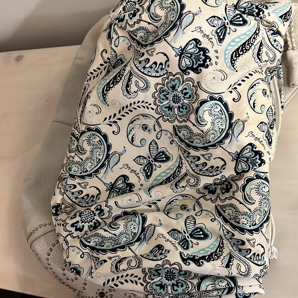 Off-white Brighton leather shoulder bag with silver stud detail - Picture 7 of 15